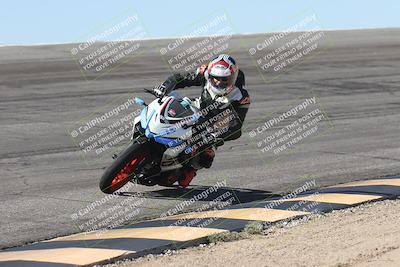 media/Oct-13-2025-Moto Forza (Mon) [[a66d839500]]/4-C Group/Session 2 (Bowl)/